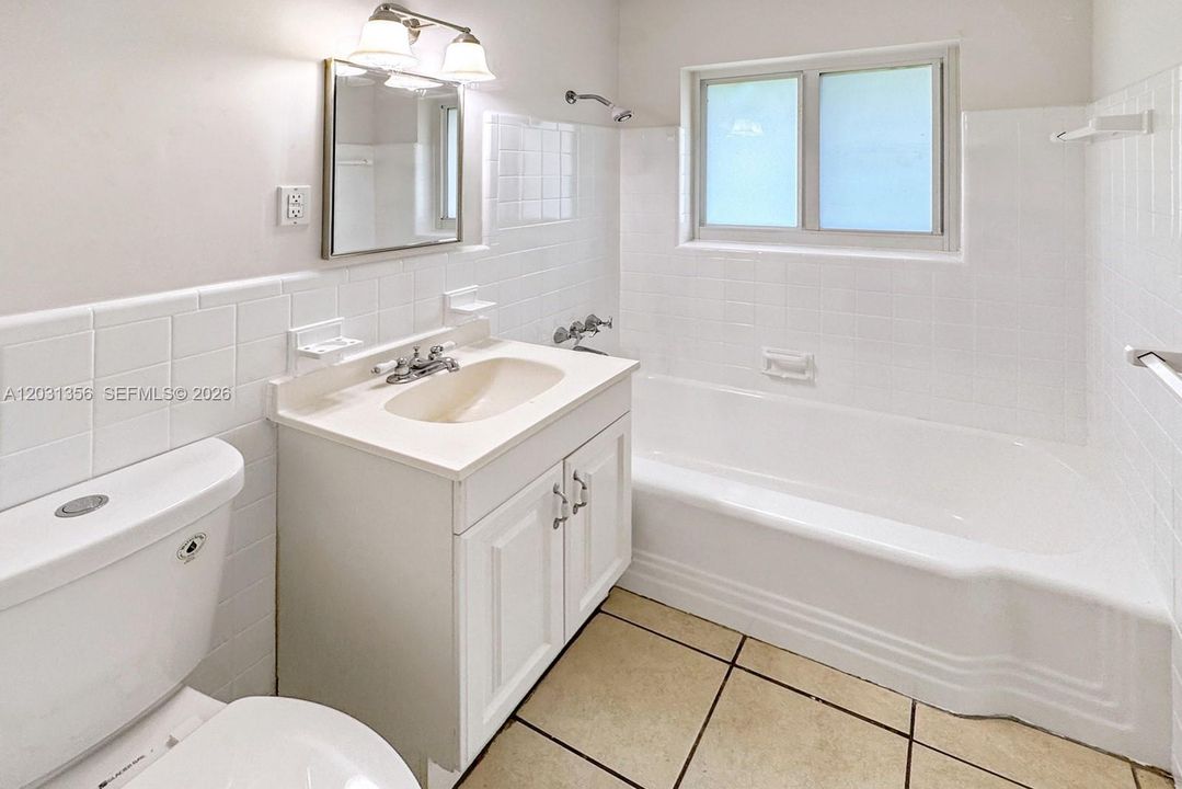 For Rent: $3,100 (2 beds, 2 baths, 1159 Square Feet)