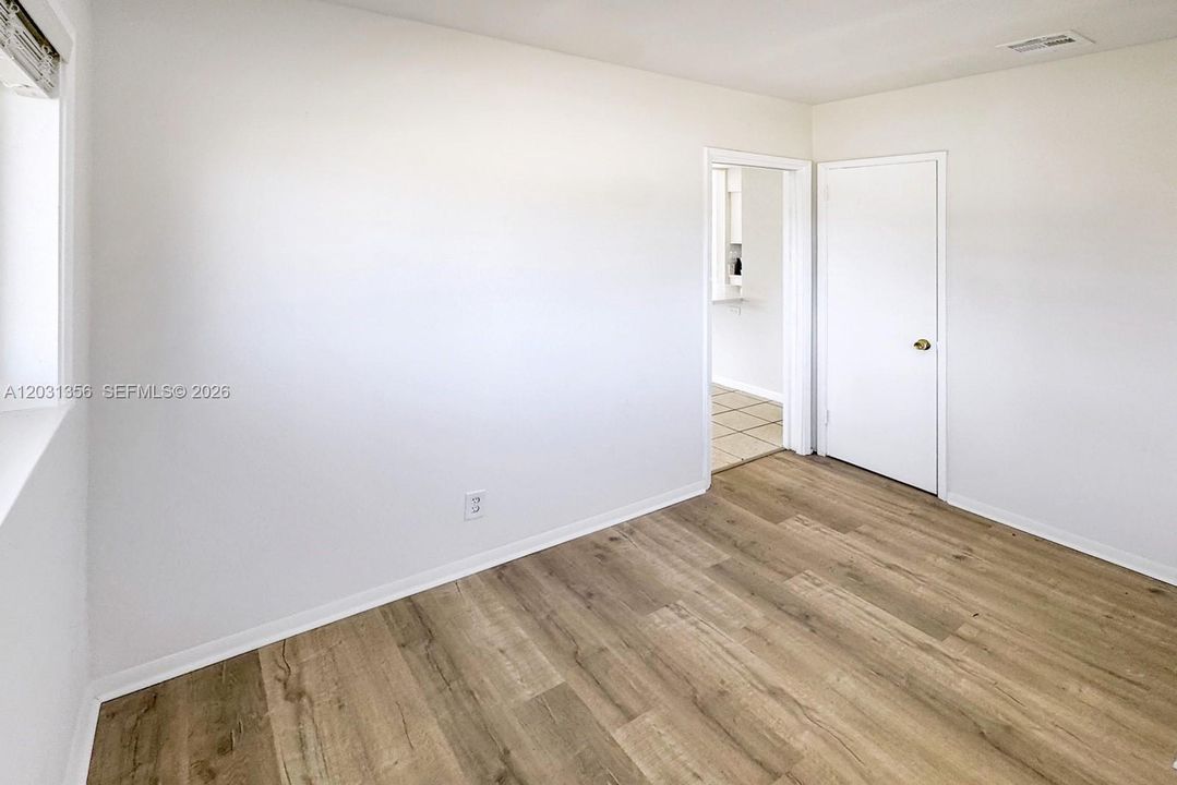 For Rent: $3,100 (2 beds, 2 baths, 1159 Square Feet)