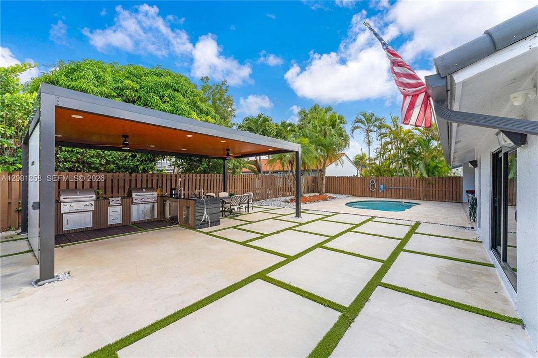 For Sale: $785,000 (3 beds, 2 baths, 1810 Square Feet)