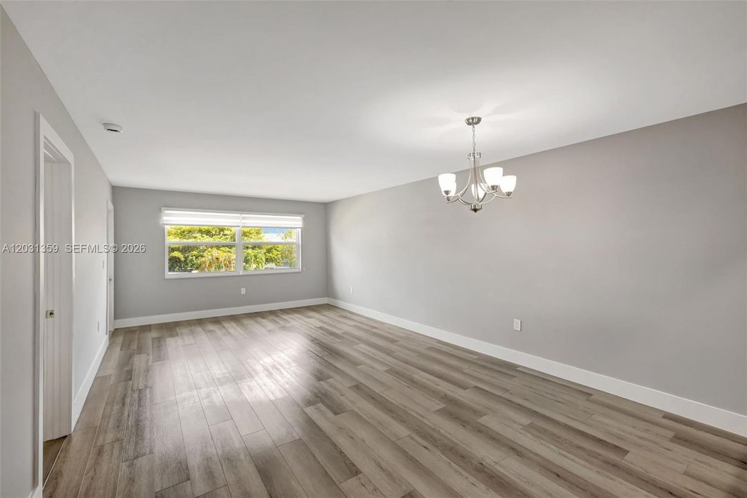 For Rent: $2,000 (2 beds, 2 baths, 970 Square Feet)