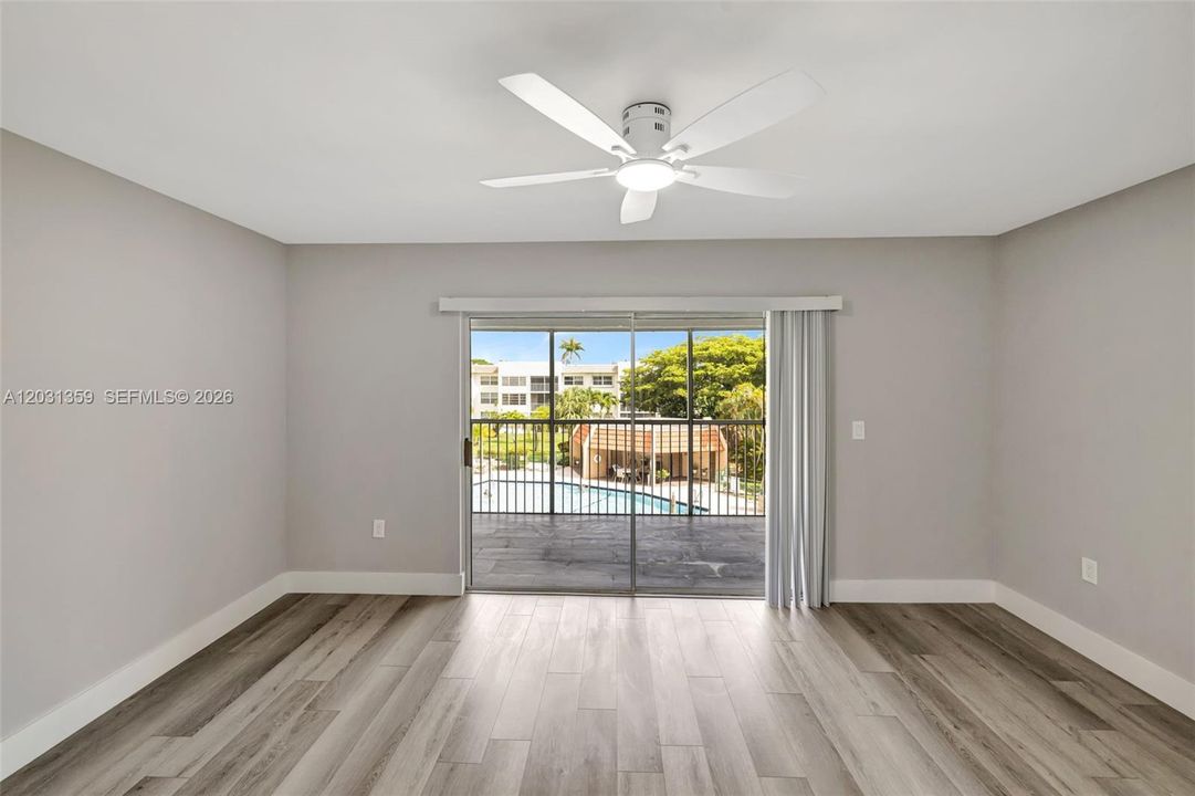 For Rent: $2,000 (2 beds, 2 baths, 970 Square Feet)