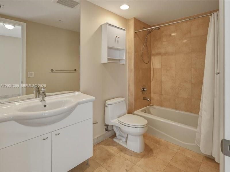 For Rent: $8,500 (3 beds, 3 baths, 2078 Square Feet)
