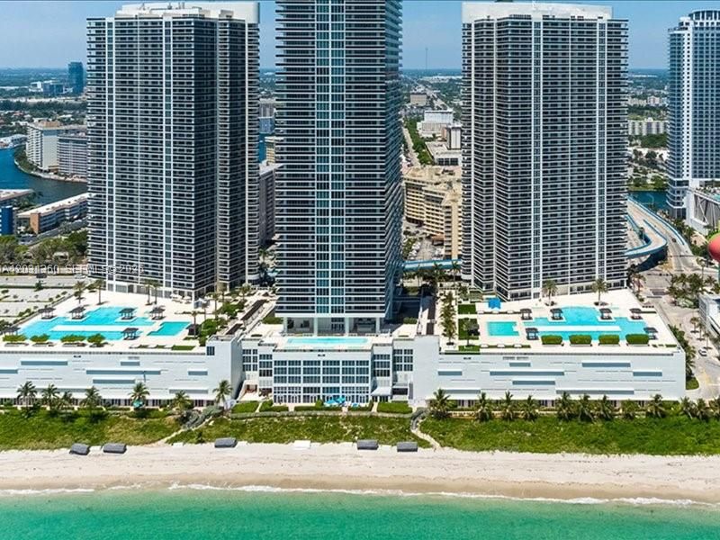 For Rent: $8,500 (3 beds, 3 baths, 2078 Square Feet)