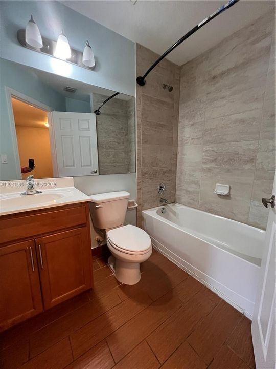 В аренду: $3,500 (3 спален, 2 ванн, 1615 Квадратных фут)