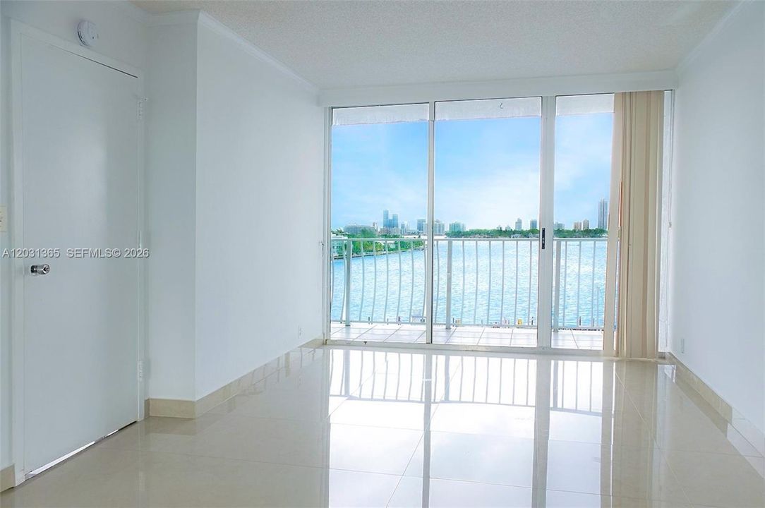 В аренду: $2,550 (2 спален, 2 ванн, 1030 Квадратных фут)
