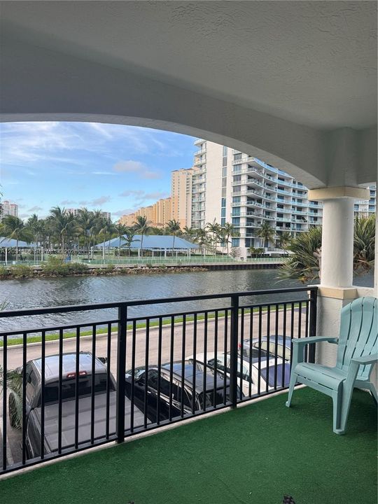 For Rent: $4,800 (3 beds, 2 baths, 1320 Square Feet)