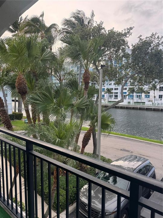 For Rent: $4,800 (3 beds, 2 baths, 1320 Square Feet)