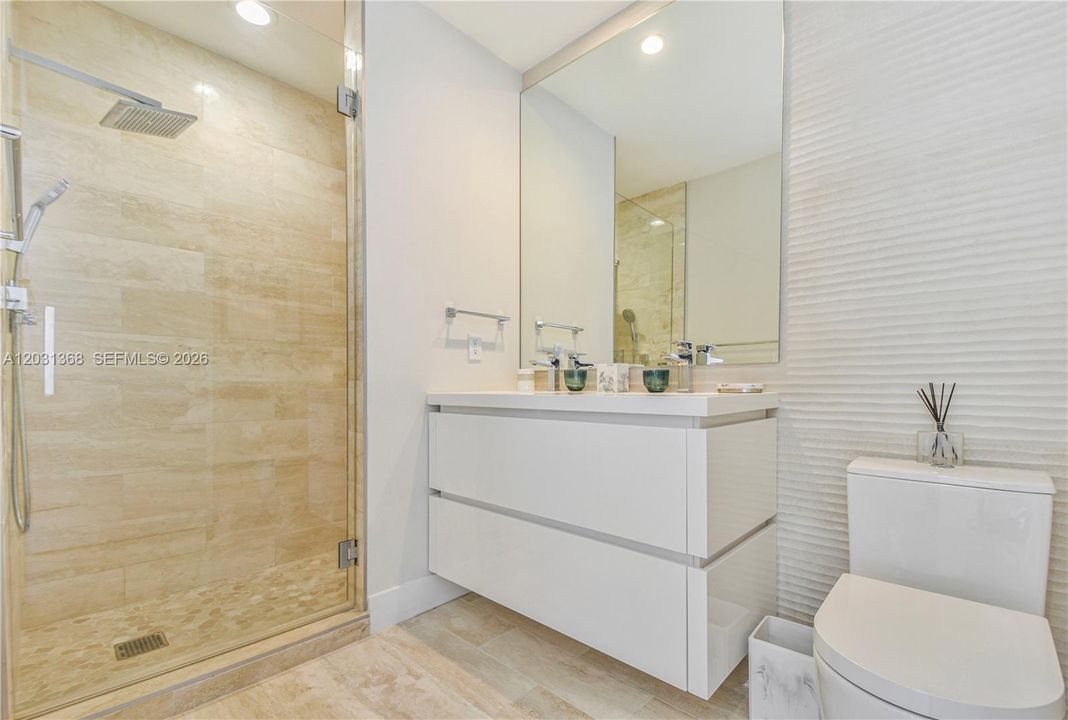 For Rent: $30,000 (2 beds, 2 baths, 1870 Square Feet)