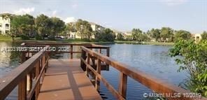 For Sale: $180,000 (2 beds, 2 baths, 1015 Square Feet)