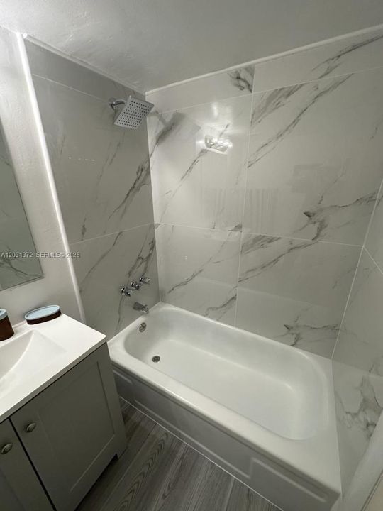 For Rent: $2,500 (2 beds, 2 baths, 1220 Square Feet)