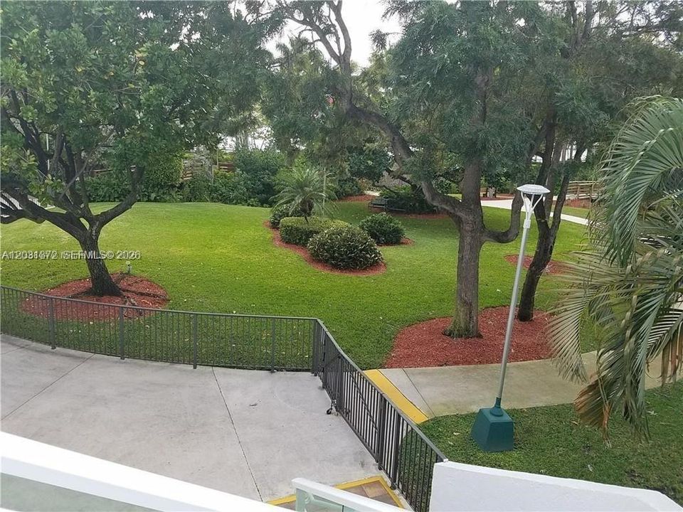 For Rent: $2,500 (2 beds, 2 baths, 1220 Square Feet)
