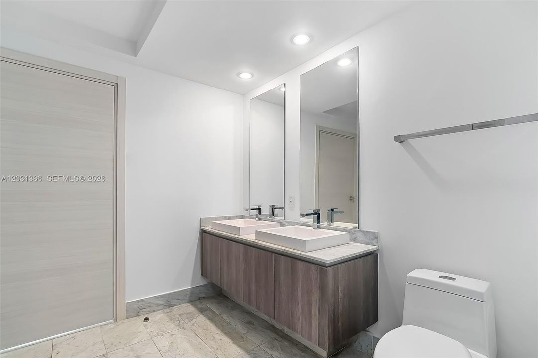 En Renta: $6,950 (3 camas, 3 baños, 1334 Pies cuadrados)