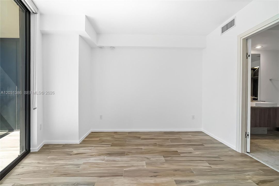 En Renta: $6,950 (3 camas, 3 baños, 1334 Pies cuadrados)