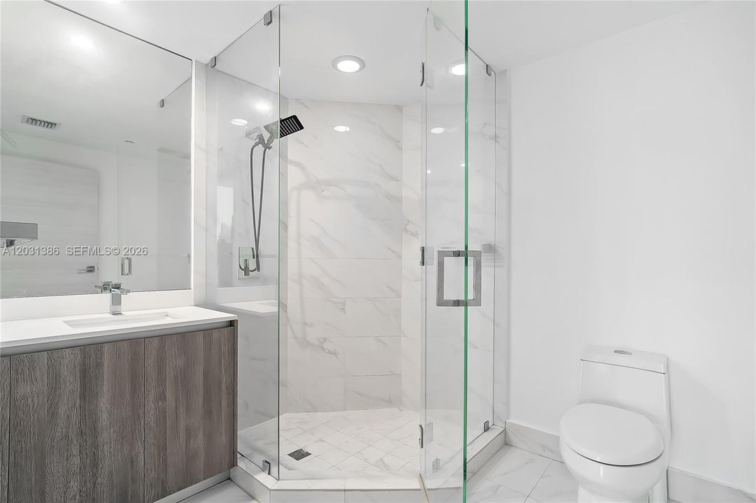 En Renta: $6,950 (3 camas, 3 baños, 1334 Pies cuadrados)