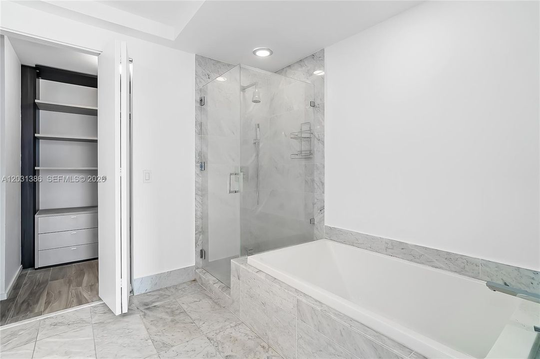 En Renta: $6,950 (3 camas, 3 baños, 1334 Pies cuadrados)