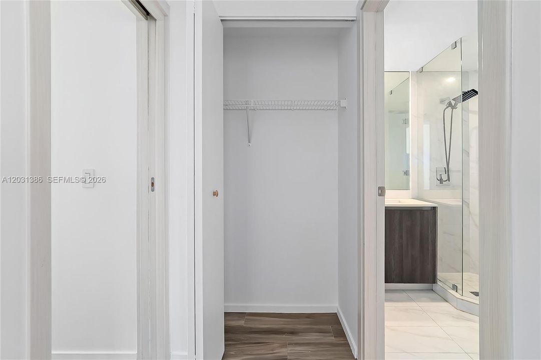 En Renta: $6,950 (3 camas, 3 baños, 1334 Pies cuadrados)