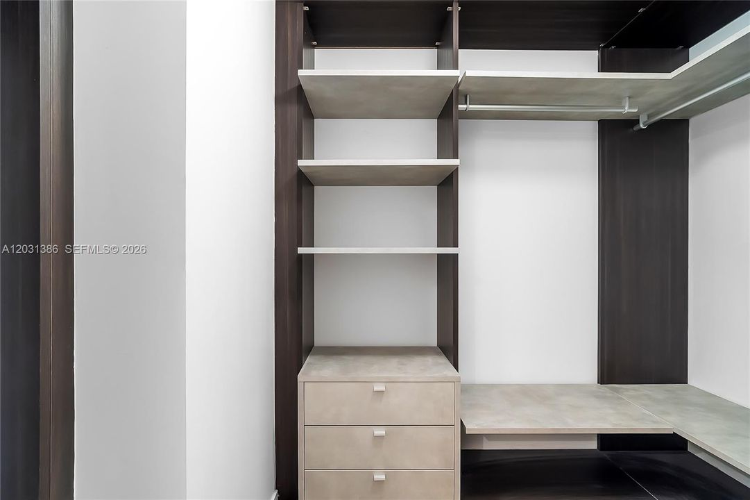 En Renta: $6,950 (3 camas, 3 baños, 1334 Pies cuadrados)