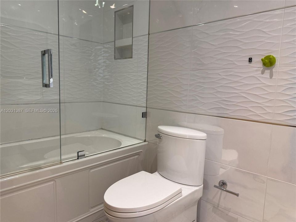 En Renta: $3,000 (3 camas, 2 baños, 1688 Pies cuadrados)
