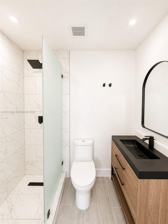 For Rent: $2,100 (1 beds, 1 baths, 550 Square Feet)