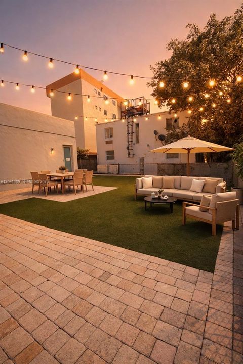 For Rent: $2,100 (1 beds, 1 baths, 550 Square Feet)