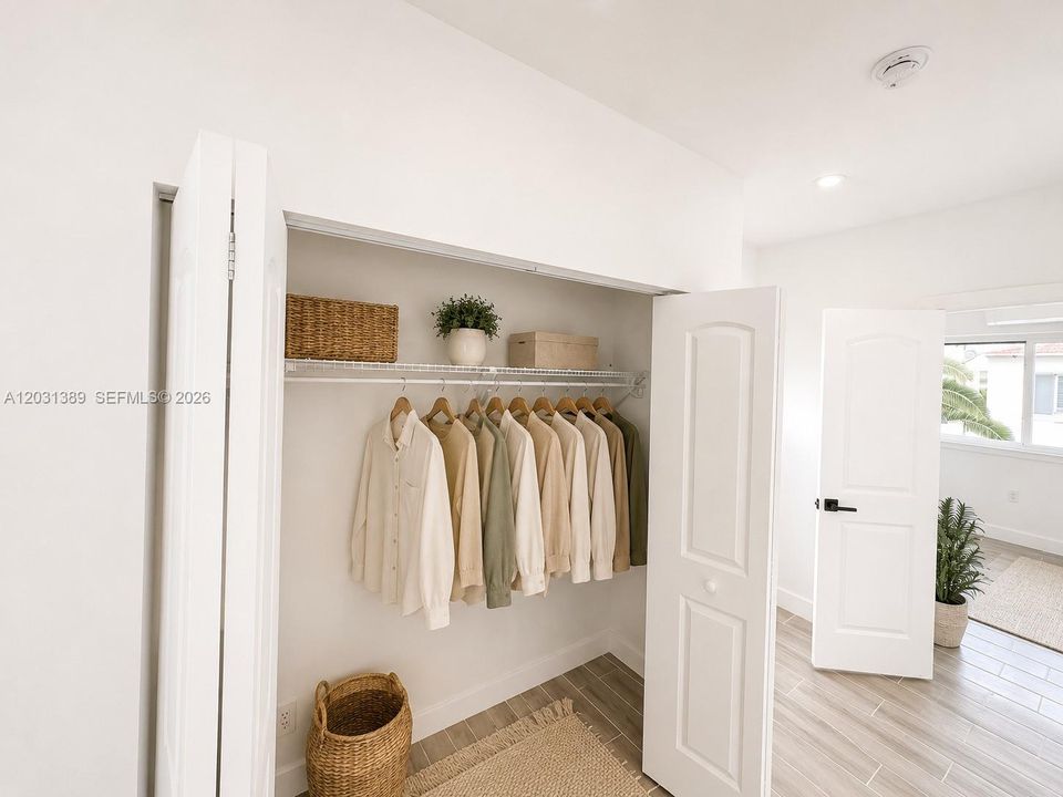 For Rent: $2,100 (1 beds, 1 baths, 550 Square Feet)