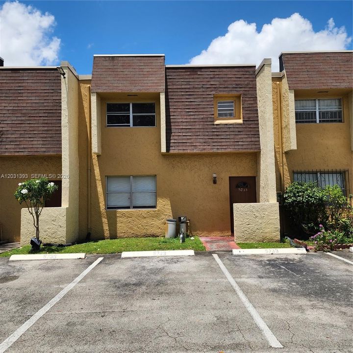 For Sale: $219,990 (3 beds, 2 baths, 1428 Square Feet)