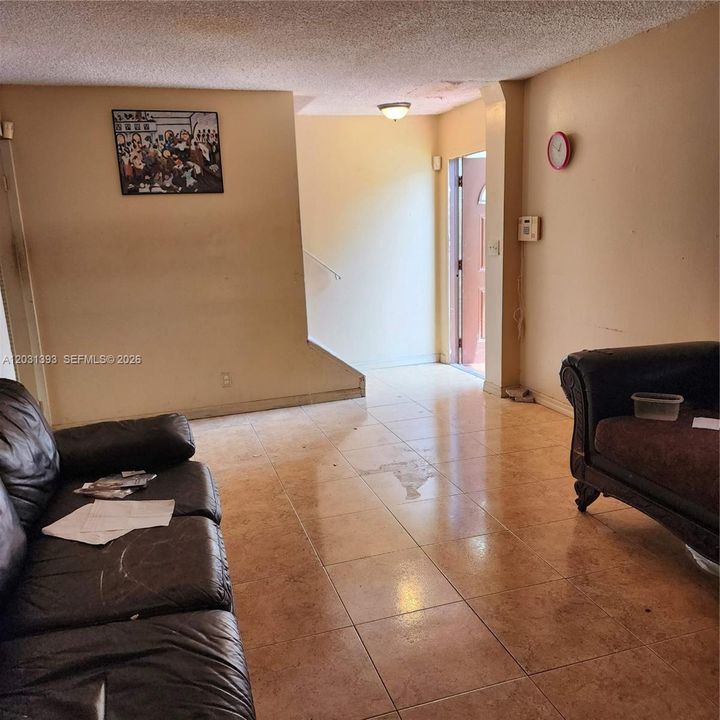 For Sale: $219,990 (3 beds, 2 baths, 1428 Square Feet)