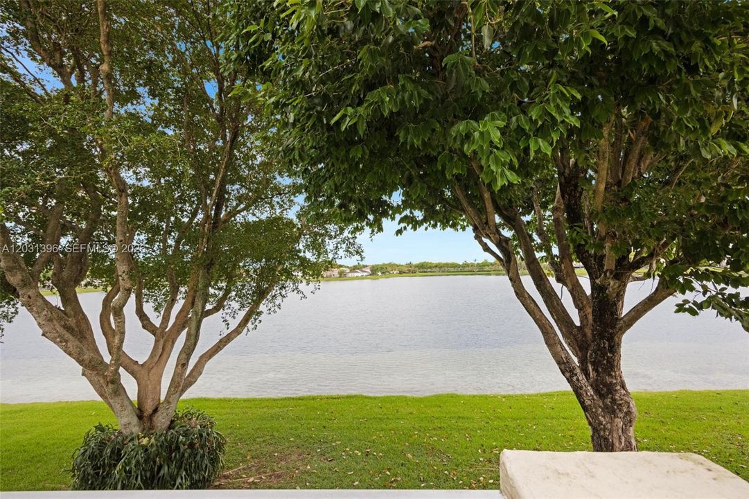 For Sale: $729,000 (4 beds, 2 baths, 2900 Square Feet)