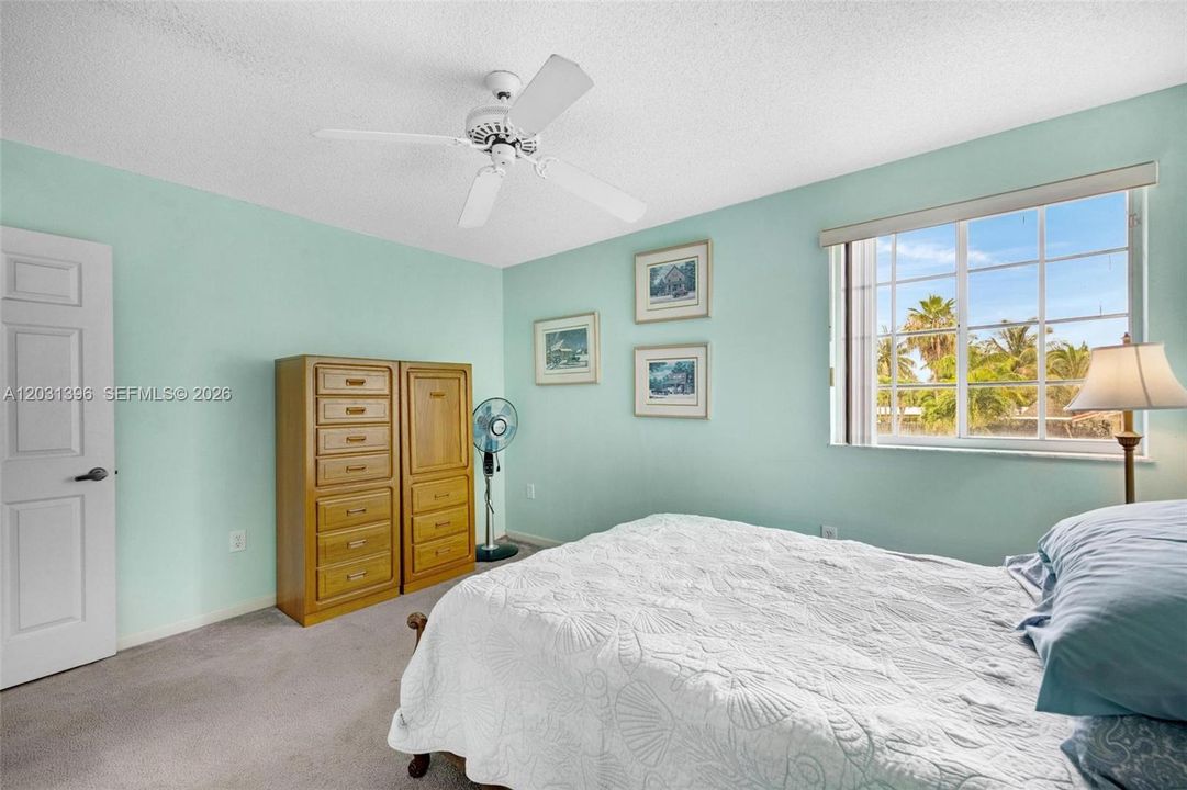 For Sale: $729,000 (4 beds, 2 baths, 2900 Square Feet)