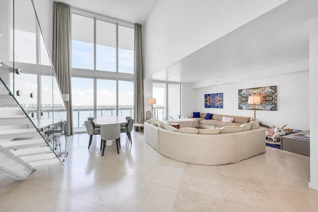 For Sale: $2,100,000 (4 beds, 3 baths, 2498 Square Feet)