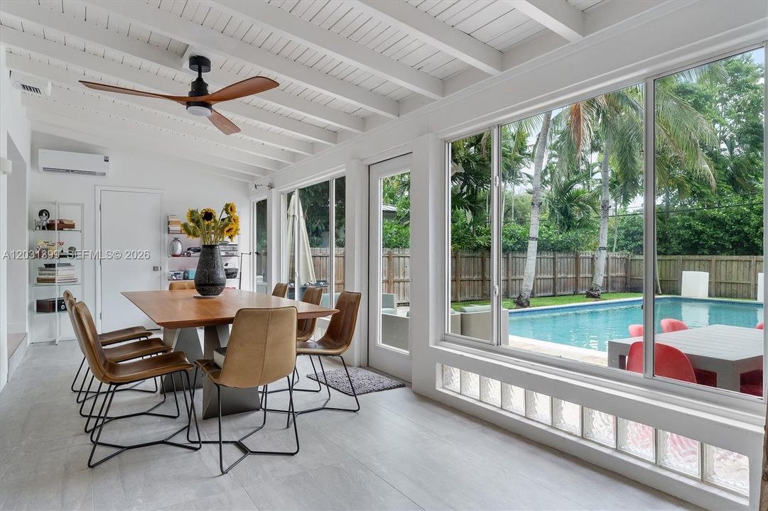 For Sale: $1,999,000 (3 beds, 3 baths, 2410 Square Feet)