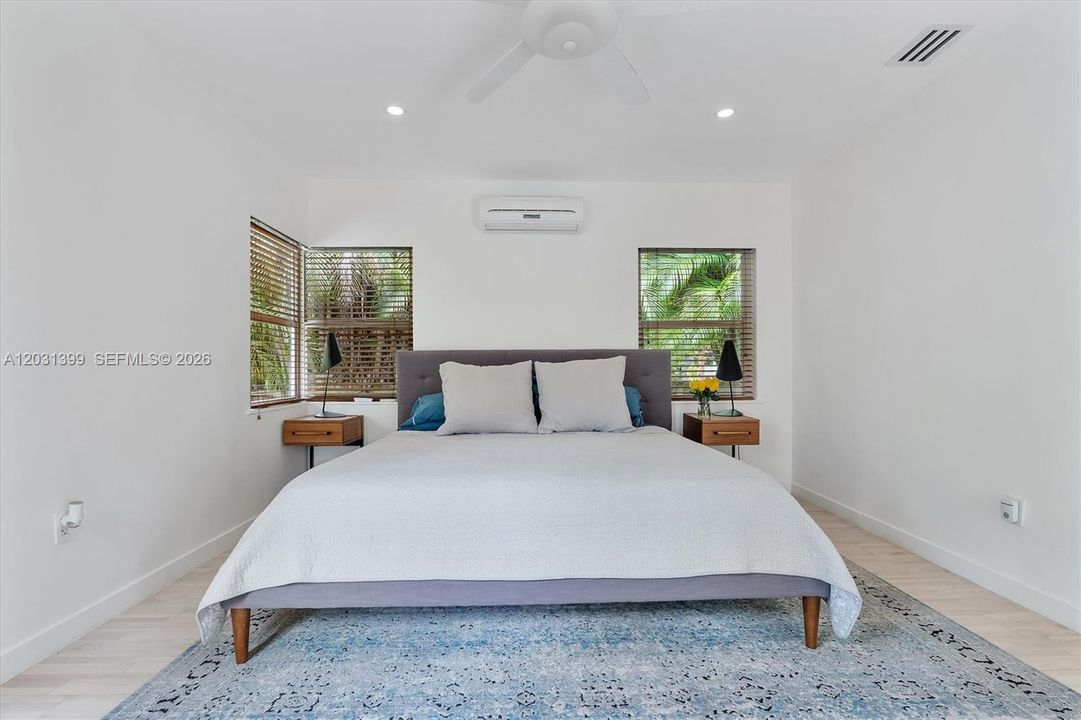 For Sale: $1,999,000 (3 beds, 3 baths, 2410 Square Feet)