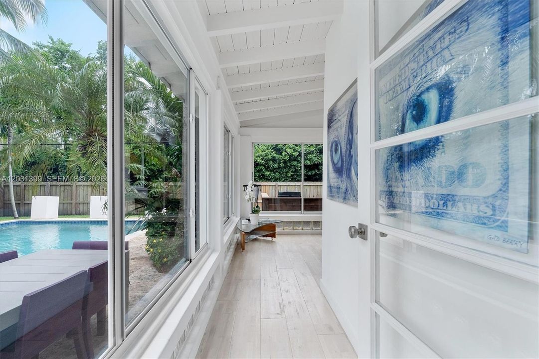 For Sale: $1,999,000 (3 beds, 3 baths, 2410 Square Feet)