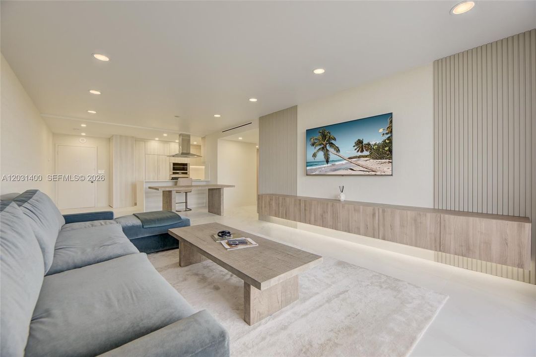 For Sale: $459,000 (2 beds, 2 baths, 1400 Square Feet)