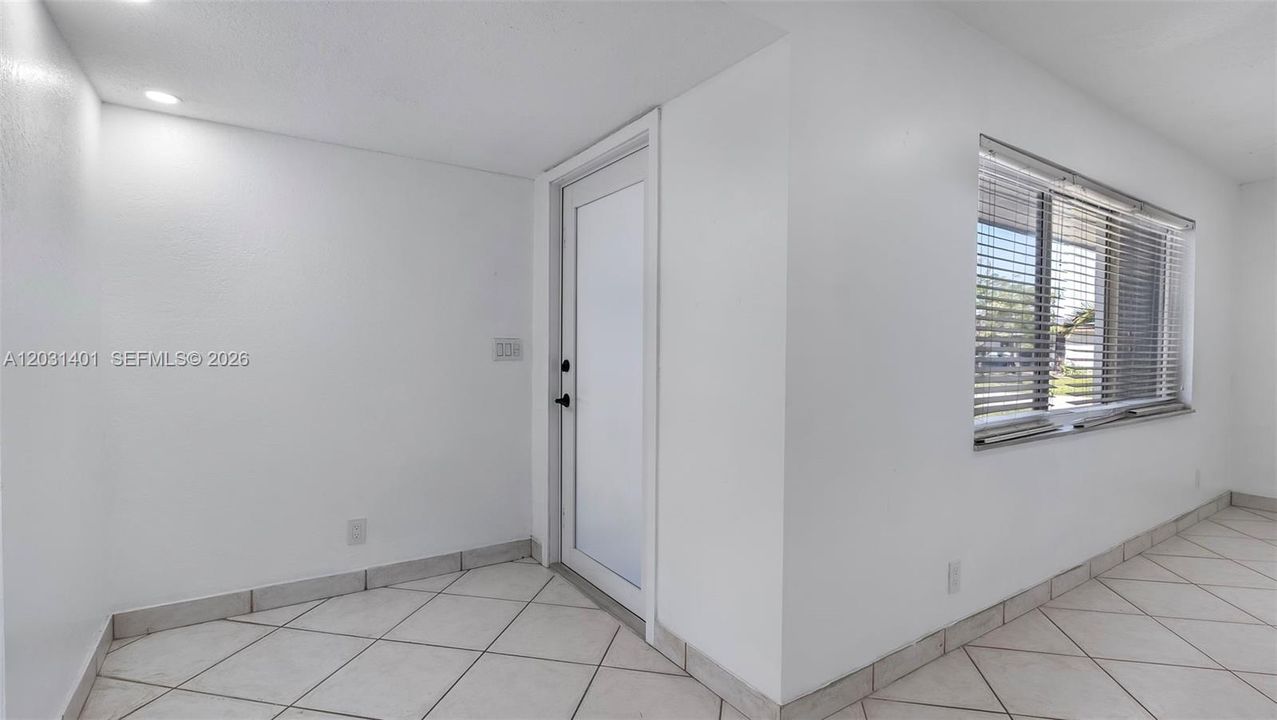 For Rent: $3,300 (3 beds, 2 baths, 1574 Square Feet)