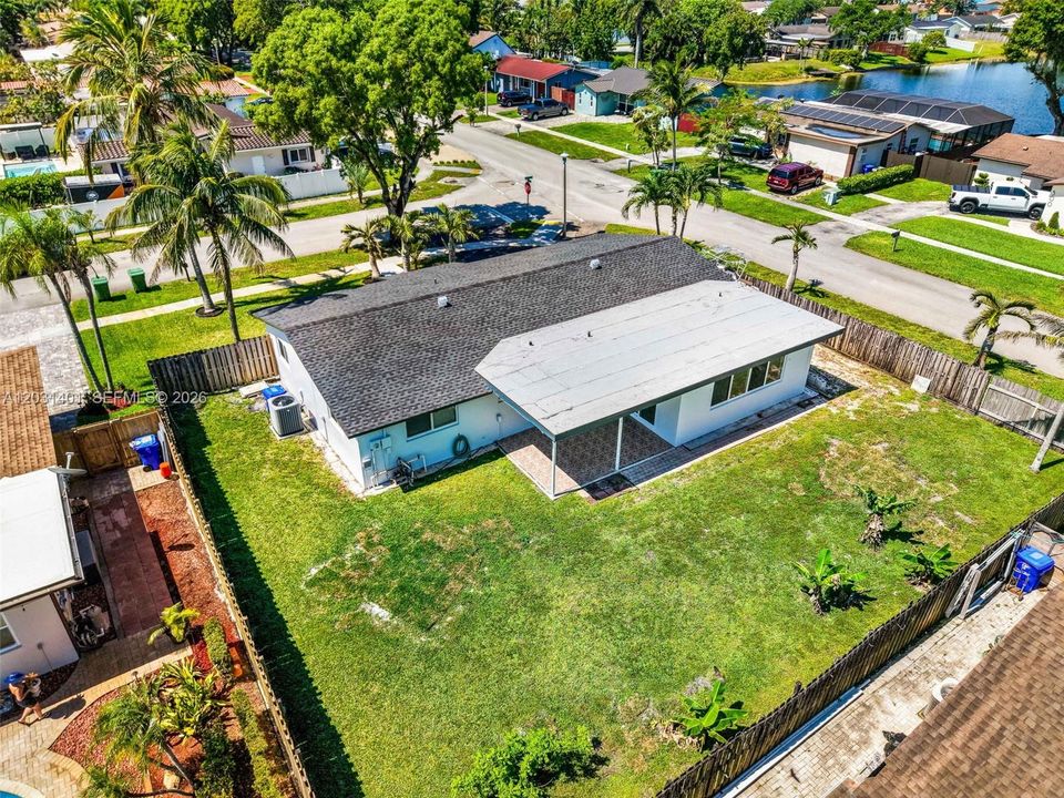 For Rent: $3,300 (3 beds, 2 baths, 1574 Square Feet)