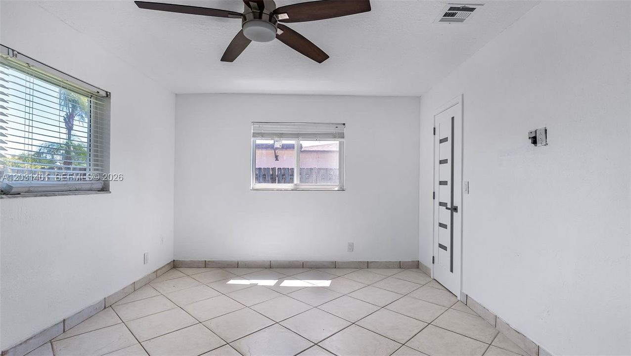 For Rent: $3,300 (3 beds, 2 baths, 1574 Square Feet)