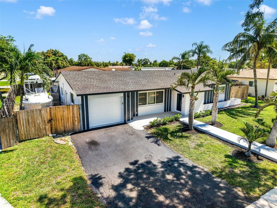 For Rent: $3,300 (3 beds, 2 baths, 1574 Square Feet)