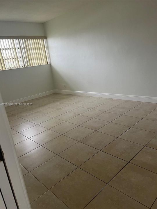 For Rent: $2,000 (2 beds, 2 baths, 1008 Square Feet)