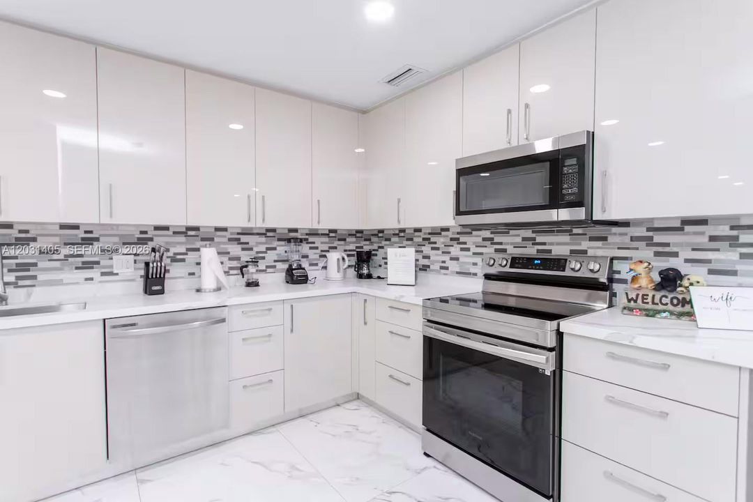 En Renta: $6,500 (4 camas, 4 baños, 2770 Pies cuadrados)