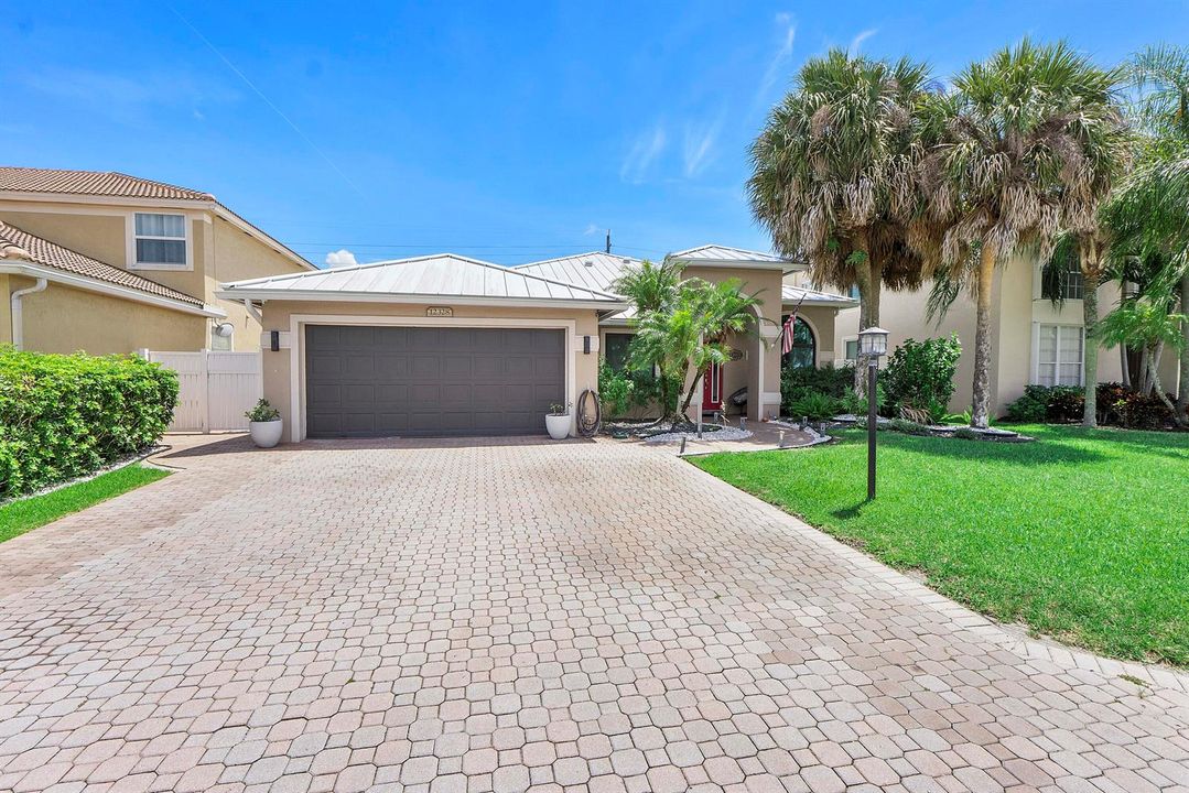 12328 St Simon Dr_028