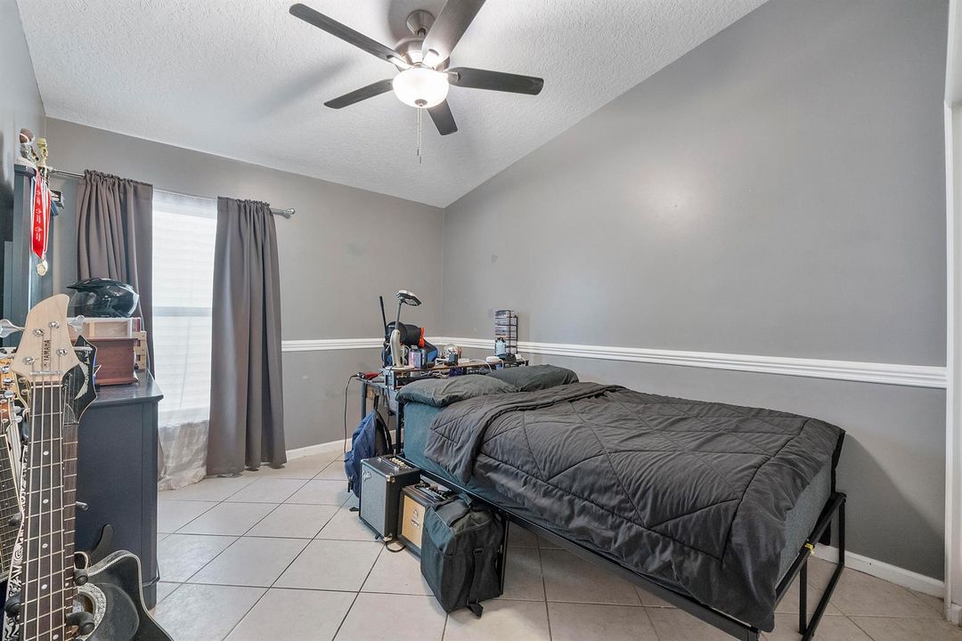 12328 St Simon Dr_072