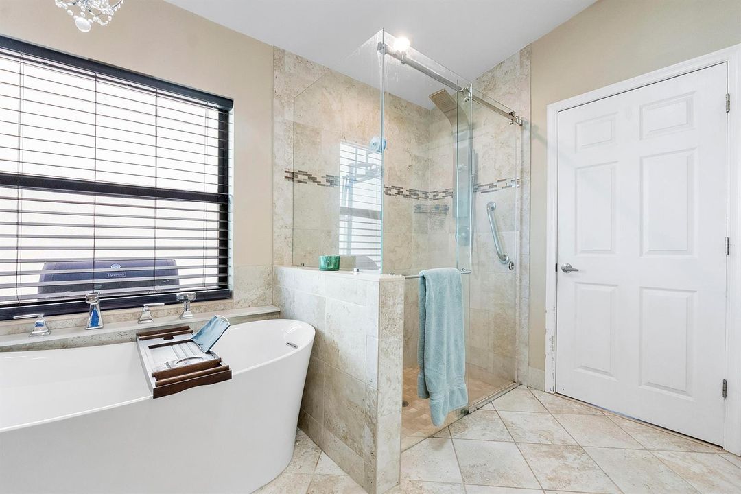 12328 St Simon Dr_066