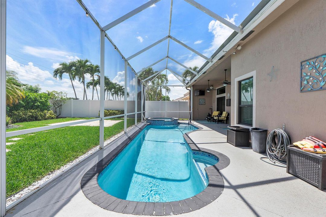 12328 St Simon Dr_049