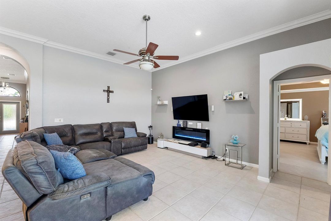 12328 St Simon Dr_039