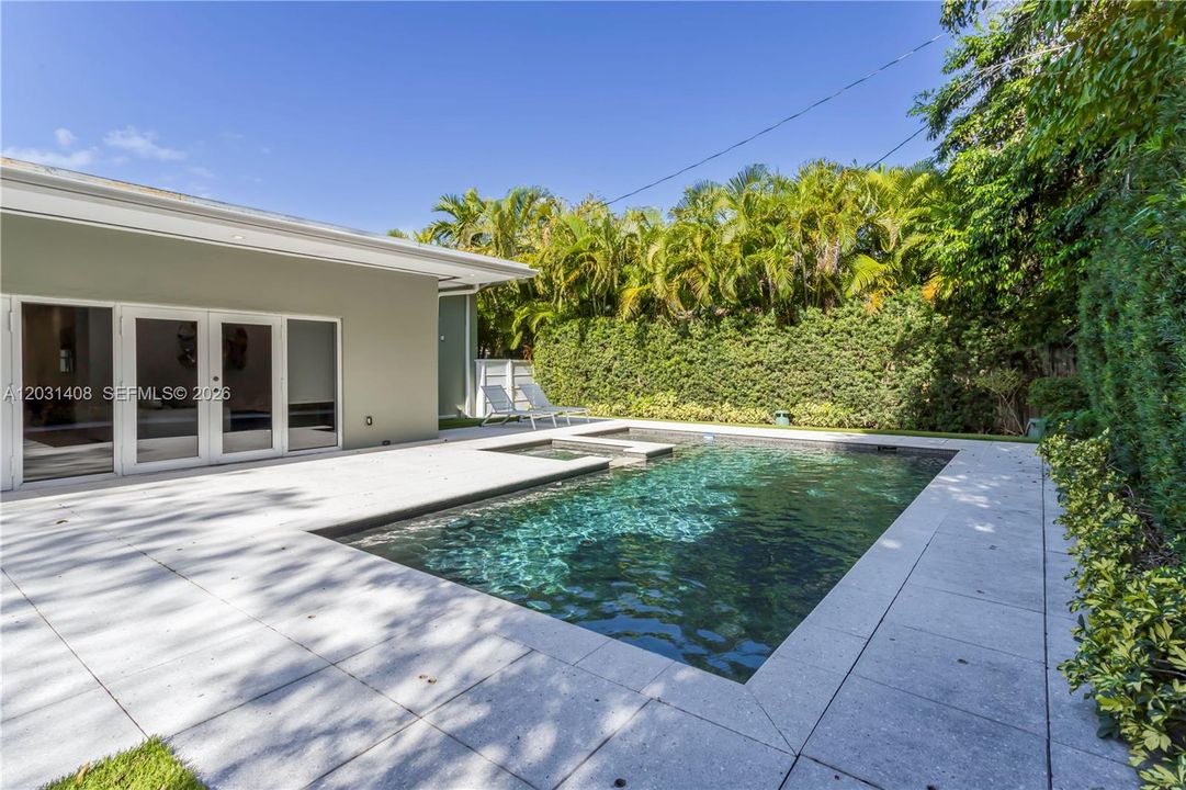 For Rent: $22,000 (4 beds, 5 baths, 3821 Square Feet)