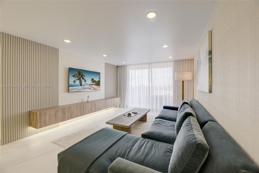 For Rent: $4,100 (2 beds, 2 baths, 1400 Square Feet)