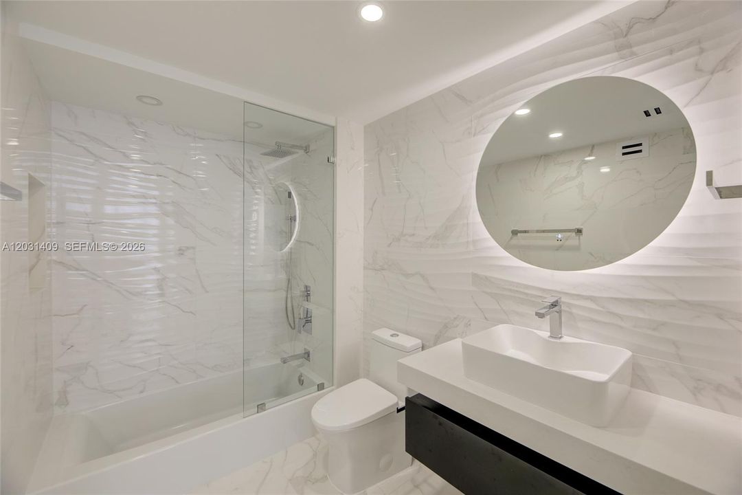 For Rent: $4,100 (2 beds, 2 baths, 1400 Square Feet)