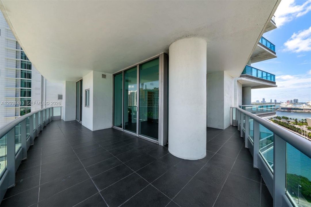 Active With Contract: $7,500 (2 beds, 3 baths, 1694 Square Feet)