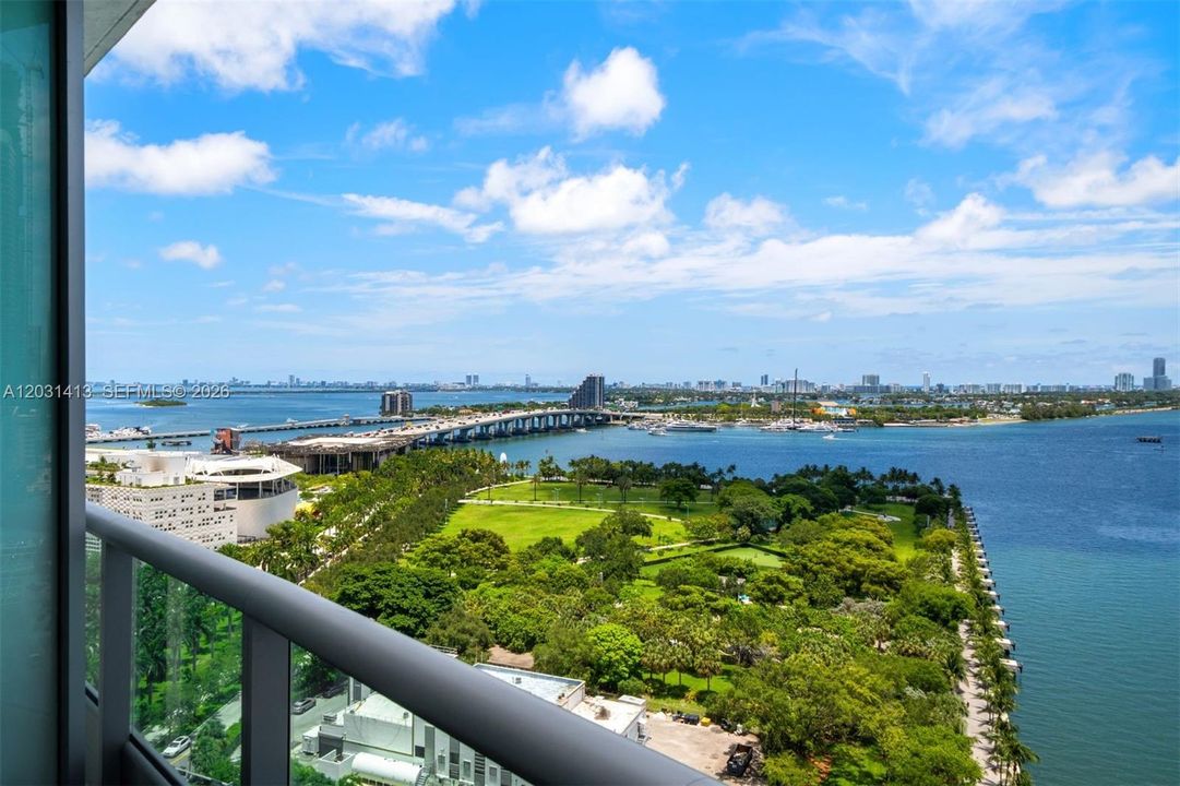 Active With Contract: $7,500 (2 beds, 3 baths, 1694 Square Feet)